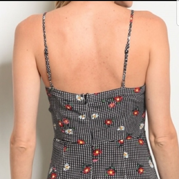 LAST 1! Le Lis checkered sundress - Picture 3 of 7